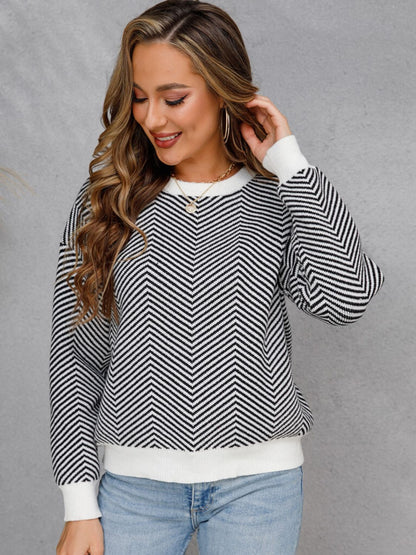 Pea Trim Dropped Shoulder Knit Pullover